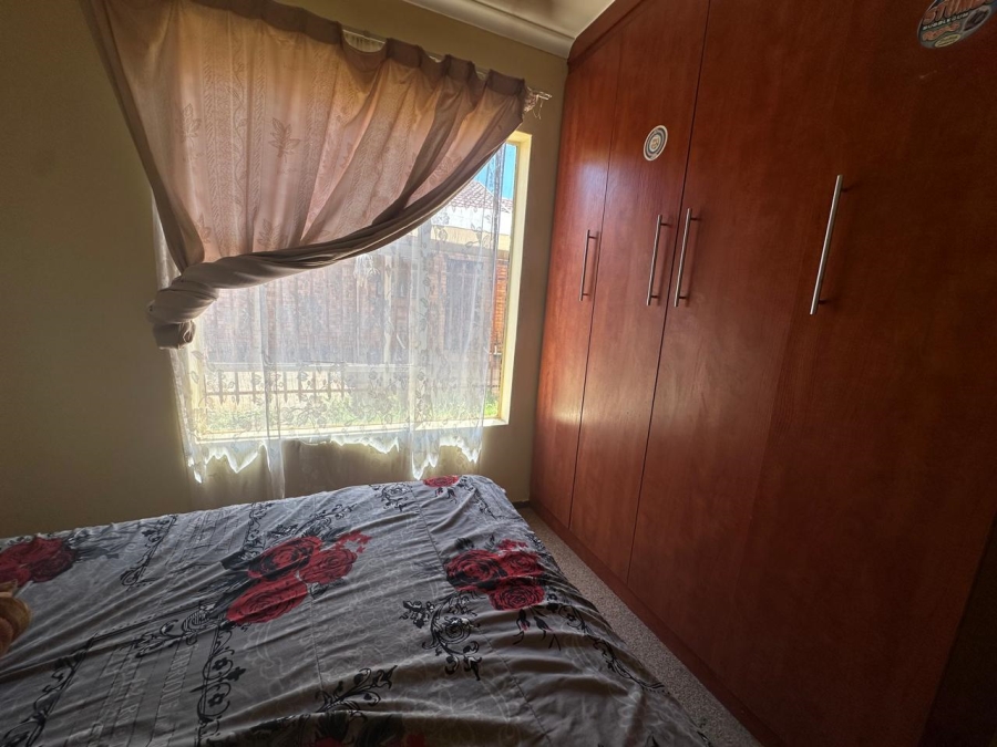 To Let 3 Bedroom Property for Rent in Mandela View Free State